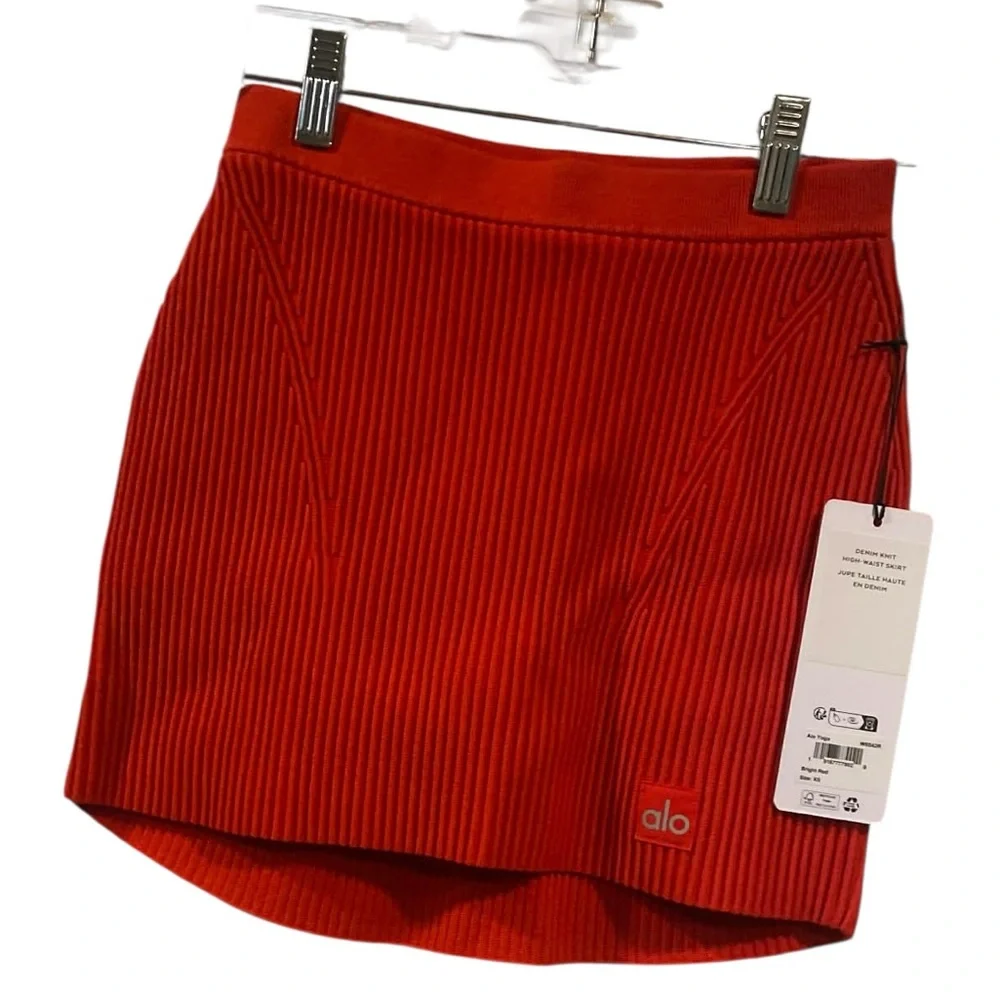NWT Alo Yoga denim knit skirt BRIGHT RED Size XS